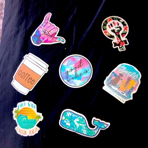 PURA VIDA & VINEYARD VINES & MORE RARE STICKERS 🌊 - Picture 1 of 3